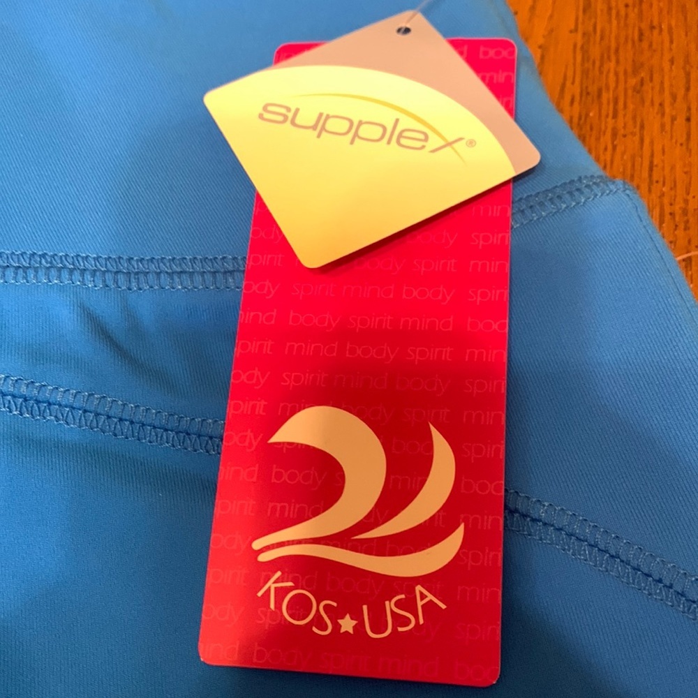 NWT KOS‎ USA Blue Cropped Style Leggings Size Small